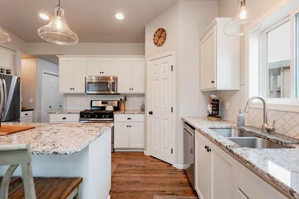 $675,000 | 2409 Harbor Lane West, West Fargo, ND 58078
