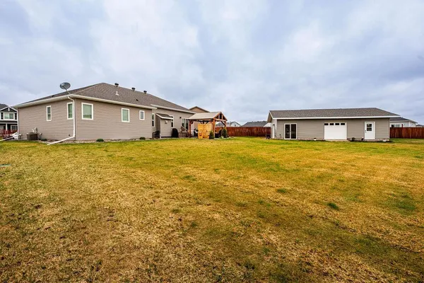 $675,000 | 2409 Harbor Lane West, West Fargo, ND 58078