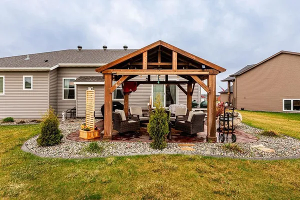 $675,000 | 2409 Harbor Lane West, West Fargo, ND 58078
