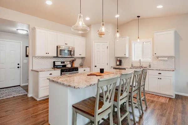 $675,000 | 2409 Harbor Lane West, West Fargo, ND 58078