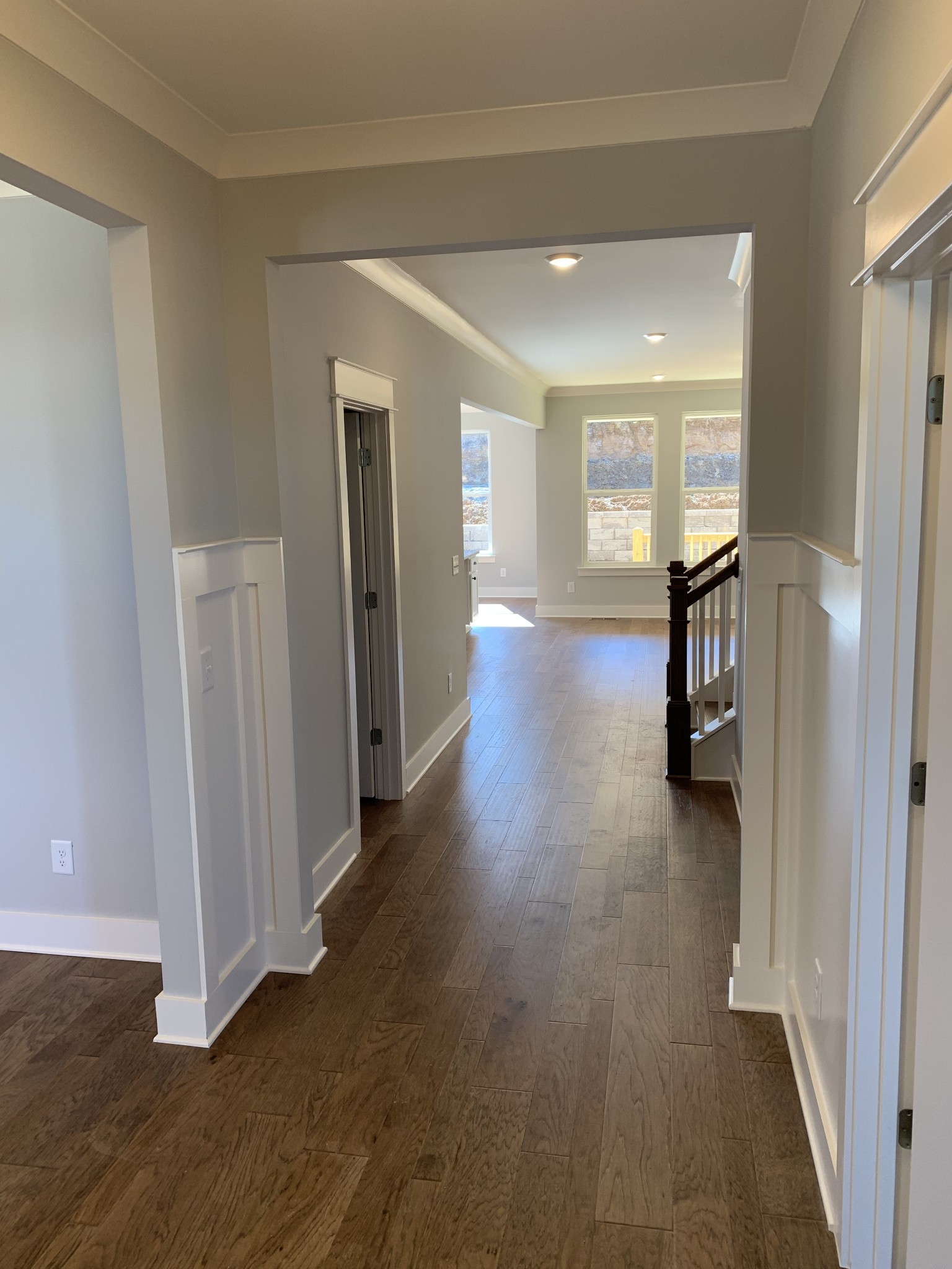 813 Ryecroft Lane Franklin, TN 37064 - Photo 2 of 23