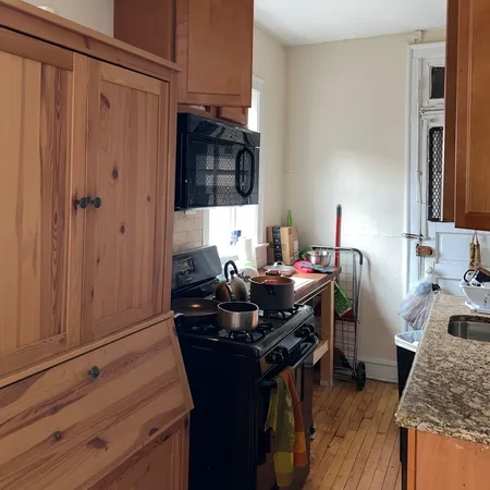 $1,450 | 2312 North Drake Avenue, Unit 2S, Chicago, IL 60647