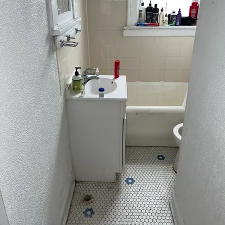 $1,450 | 2312 North Drake Avenue, Unit 2S, Chicago, IL 60647