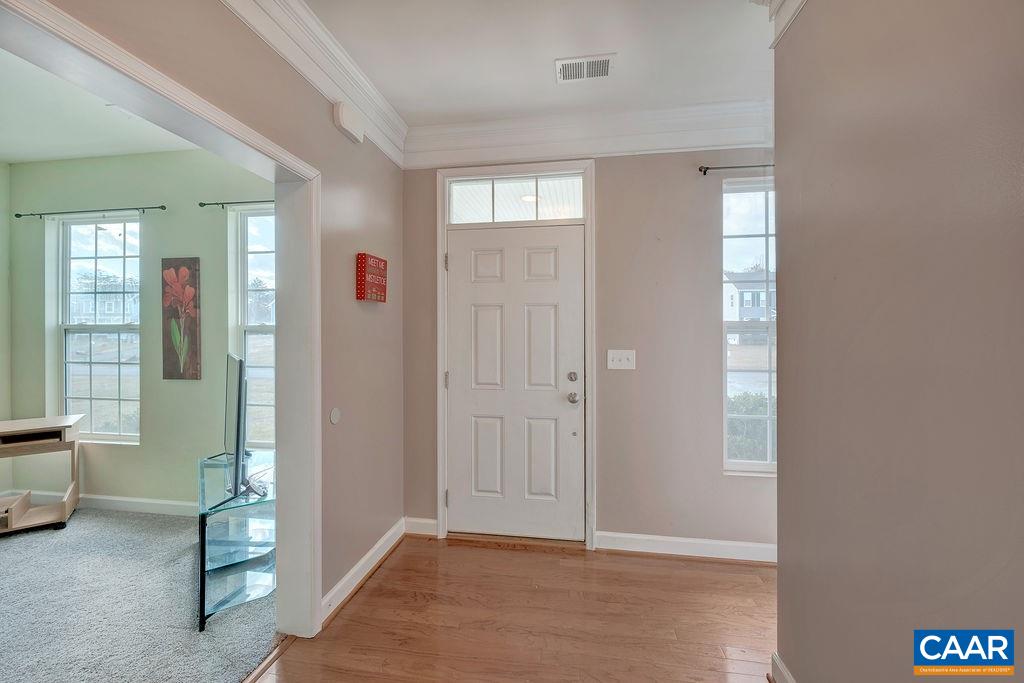323 Larkspur Road Troy, VA 22974 - Photo 7 of 39 Gallery Image 7