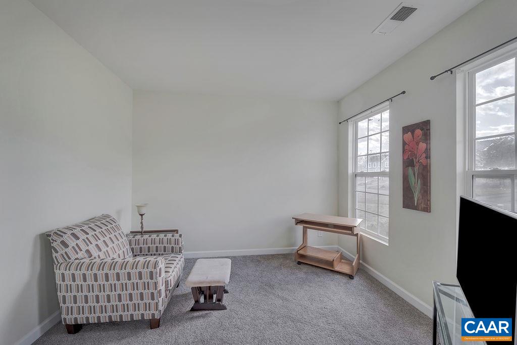 323 Larkspur Road Troy, VA 22974 - Photo 8 of 39 Gallery Image 8
