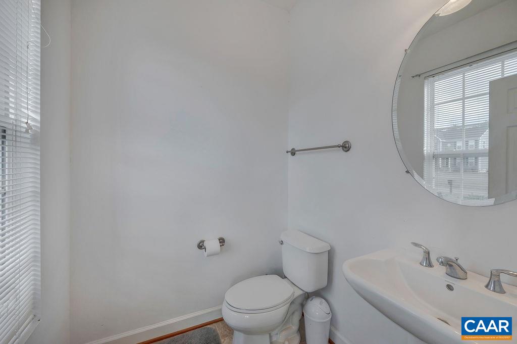 323 Larkspur Road Troy, VA 22974 - Photo 9 of 39 Gallery Image 9