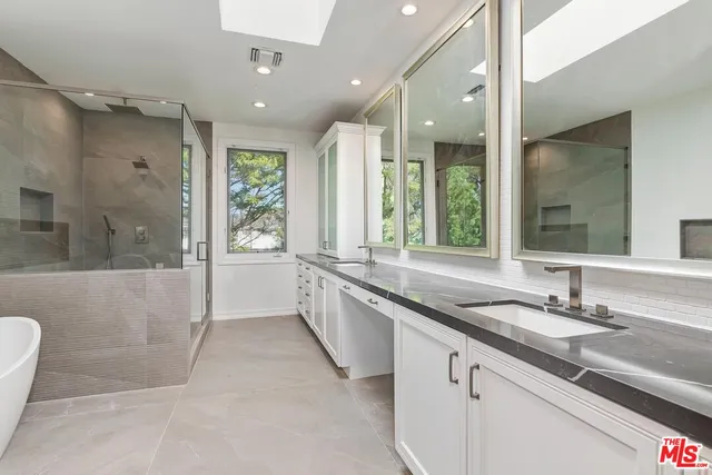 $25,000 | 2890 Forrester Drive, Los Angeles, CA 90064