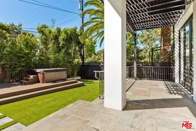 $25,000 | 2890 Forrester Drive, Los Angeles, CA 90064