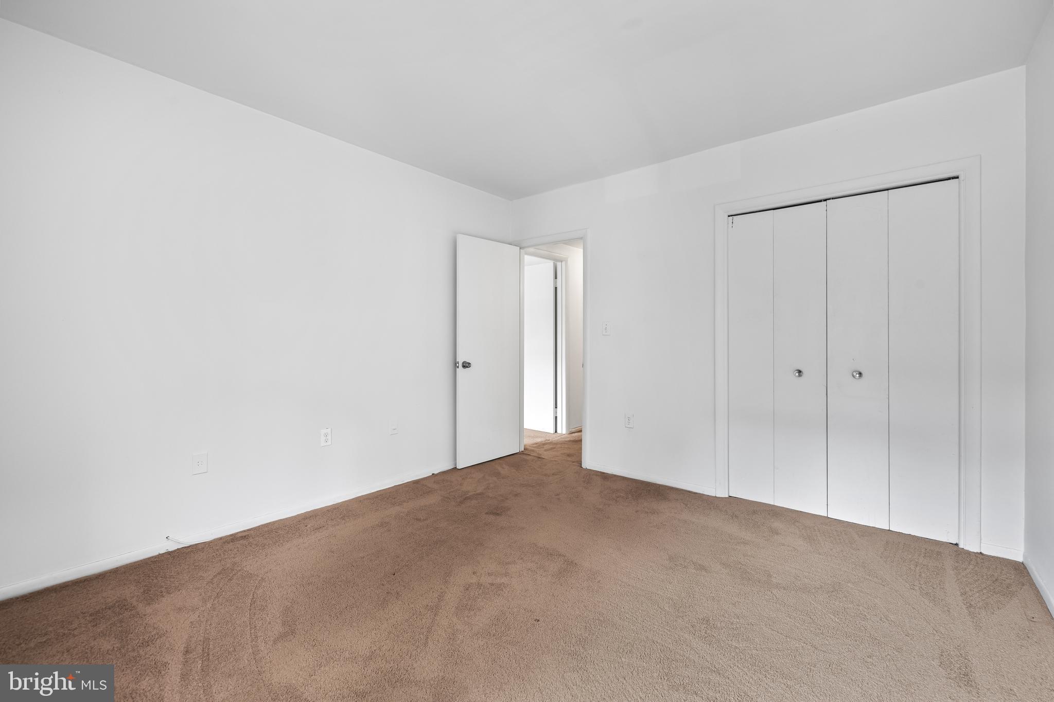 19 Hamill Road, Unit 19E Baltimore, MD 21210 - Photo 22 of 33 bedroom 2 with closet