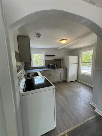 $439,900 | 2650 25th Avenue North, St. Petersburg, FL 33713