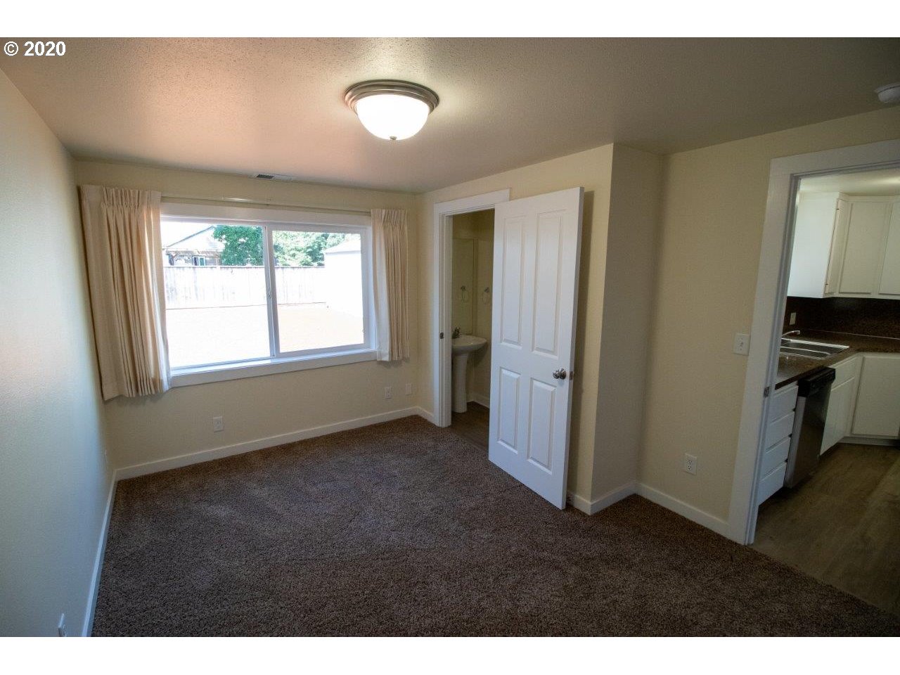 780 West M Street Springfield, OR 97477 - Photo 9 of 19