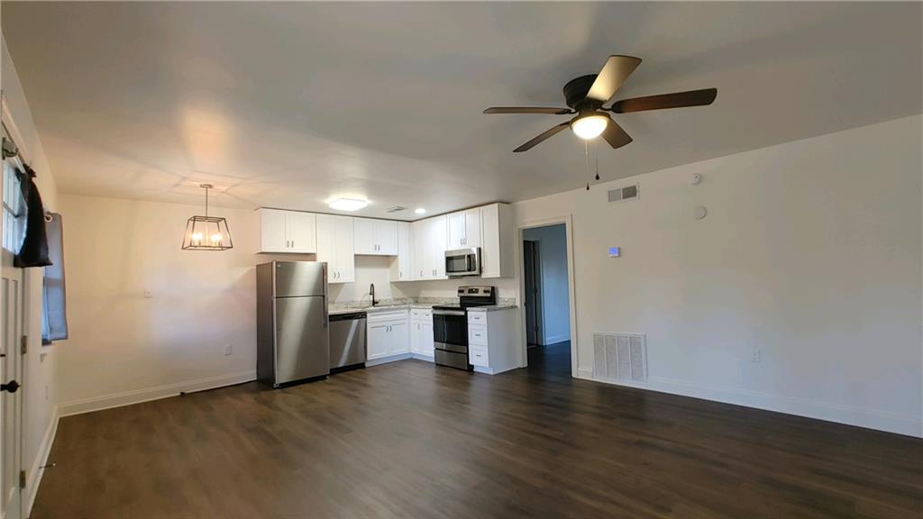 425 Depre Street, Unit E Mandeville, LA 70448 - Photo 8 of 15