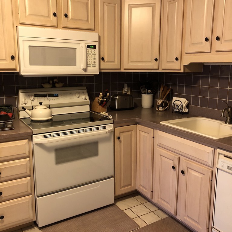 1405 Treasure Island Road, Unit 1405 Webster, MA 01570 - Photo 7 of 18 Gallery Image 7