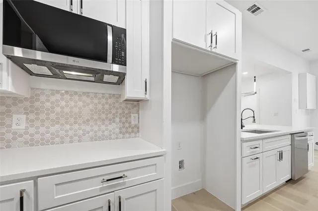 $555,000 | 710 South Glasgow Drive, Dallas, TX 75223