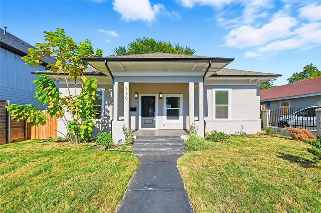 $555,000 | 710 South Glasgow Drive, Dallas, TX 75223