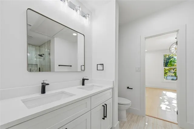 $555,000 | 710 South Glasgow Drive, Dallas, TX 75223