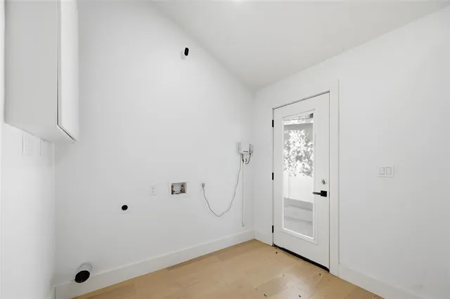 $555,000 | 710 South Glasgow Drive, Dallas, TX 75223