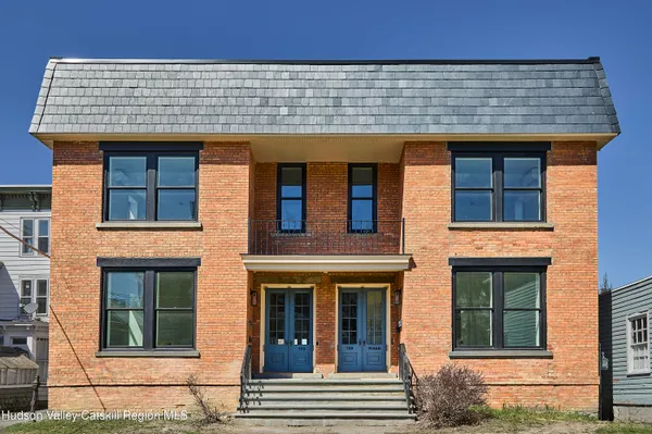 $3,000 | 72-74 Green Street, Unit 72A, Hudson, NY 12534