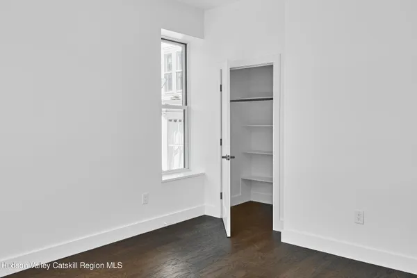 $3,000 | 72-74 Green Street, Unit 72A, Hudson, NY 12534