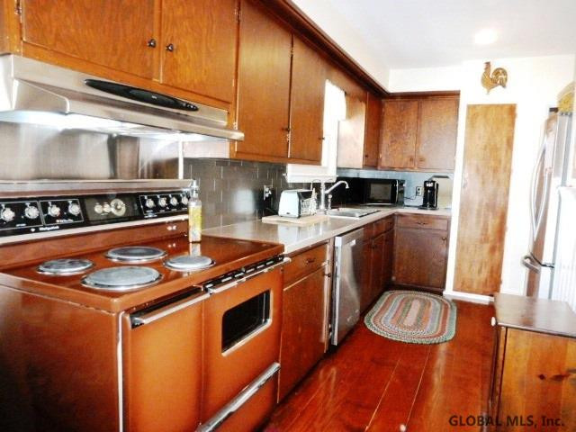 790 Swaggertown Road Charlton, NY 12302 - Photo 5 of 25 Photo 5