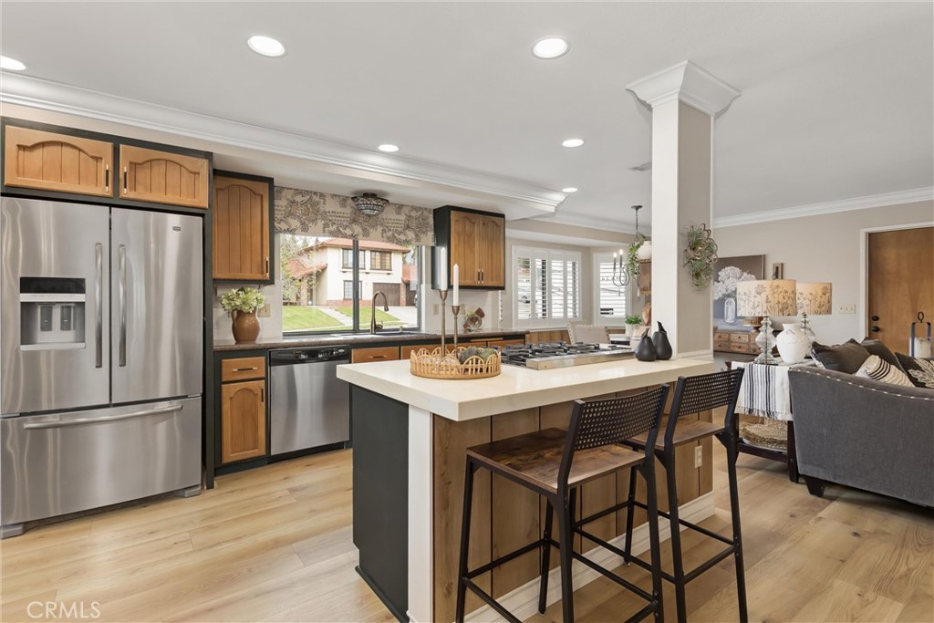 36113 Sharon Way Yucaipa, CA 92399 - Photo 19 of 49 Eating bar