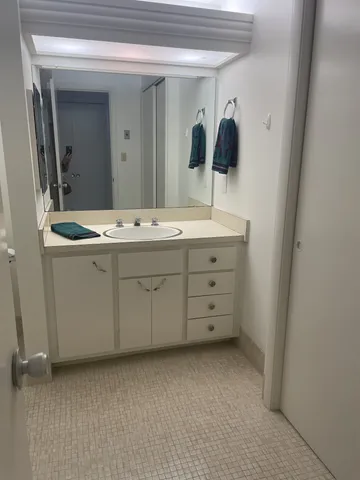 $499,000 | 4200 West End Avenue, Unit 202, Nashville, TN 37205