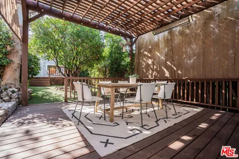 $1,195,000 | 6203 Hillandale Drive, Los Angeles, CA 90042