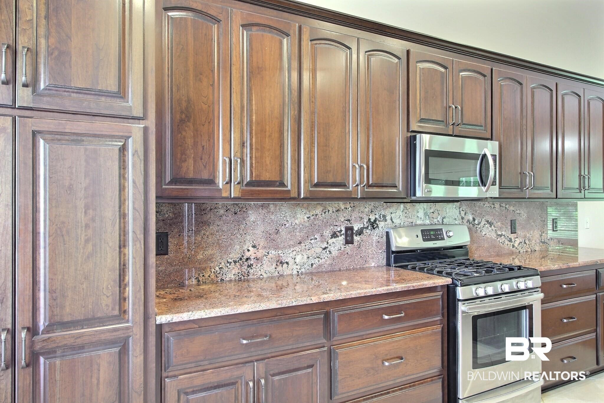 32891 Arbor Ridge Circle Lillian, AL 36549 - Photo 4 of 37 Gas Range