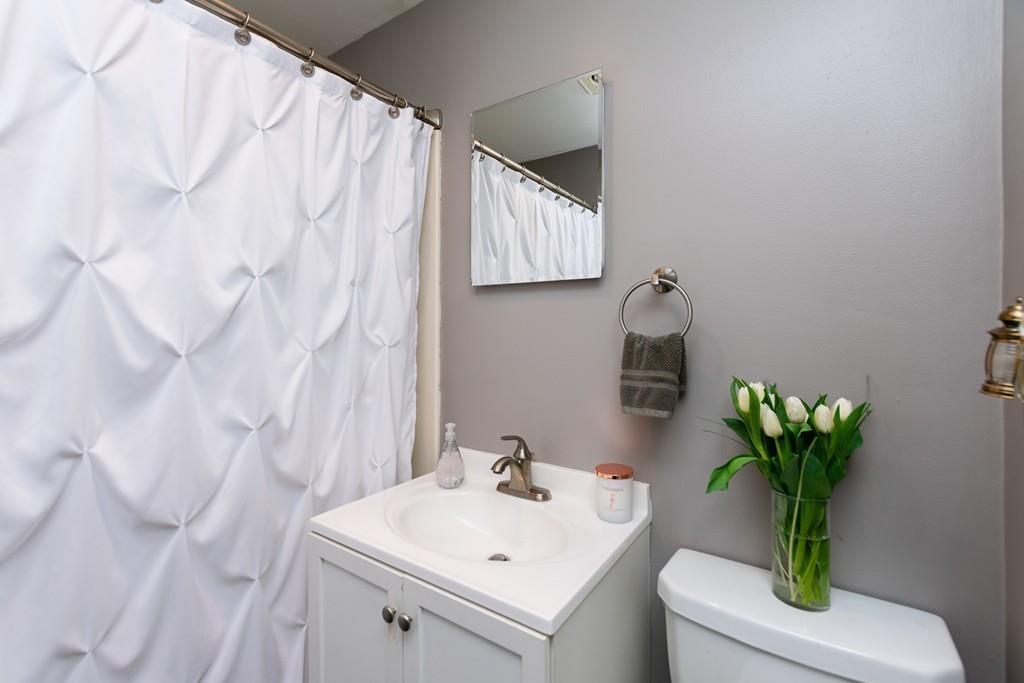 10 Chesterfield Road Worcester, MA 01602 - Photo 18 of 41 Gallery Image 18