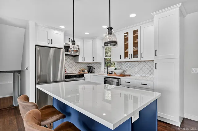 $619,900 | 10 Elizabeth Drive, Wallkill, NY 12589