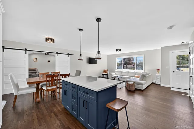 $619,900 | 10 Elizabeth Drive, Wallkill, NY 12589