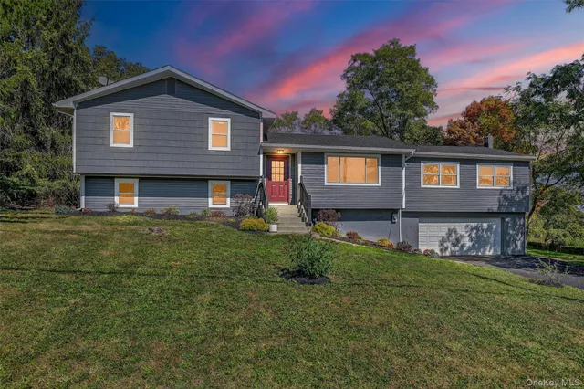 $619,900 | 10 Elizabeth Drive, Wallkill, NY 12589