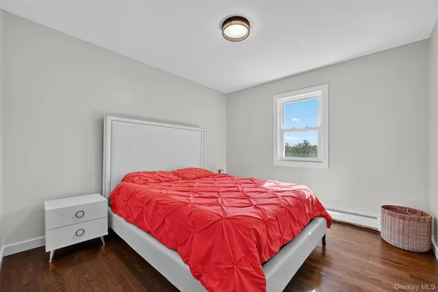 $619,900 | 10 Elizabeth Drive, Wallkill, NY 12589