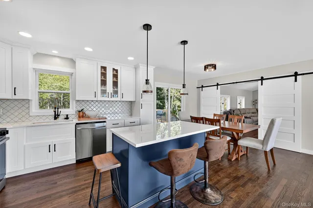 $619,900 | 10 Elizabeth Drive, Wallkill, NY 12589