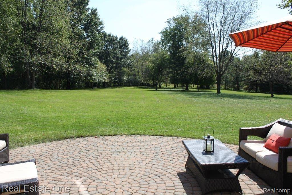 5325 Ridge Trail North Clarkston, MI 48348 - Photo 6 of 31 IMG_9011.jpg