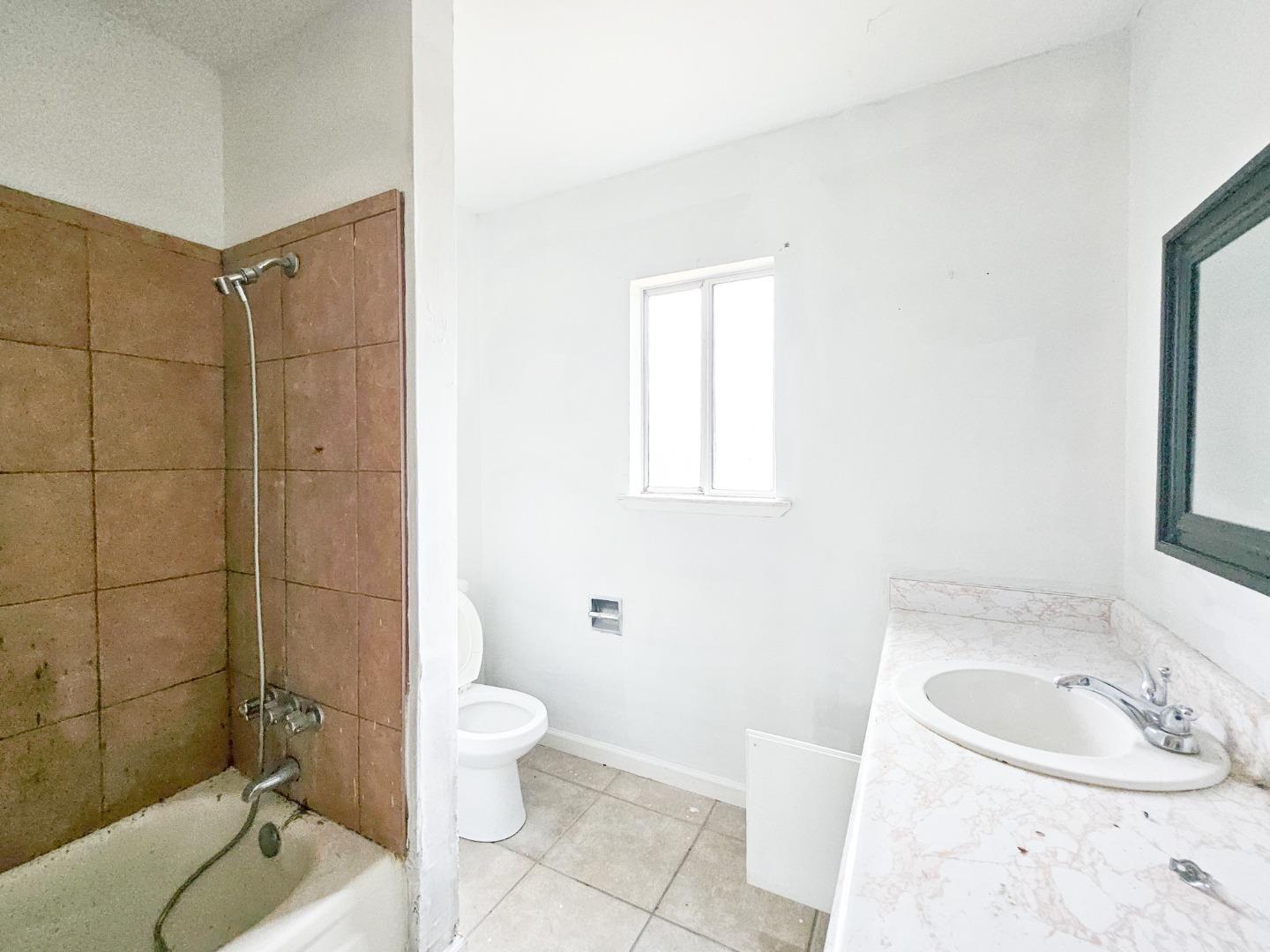 2416 Roble Avenue Modesto, CA 95354 - Photo 13 of 22