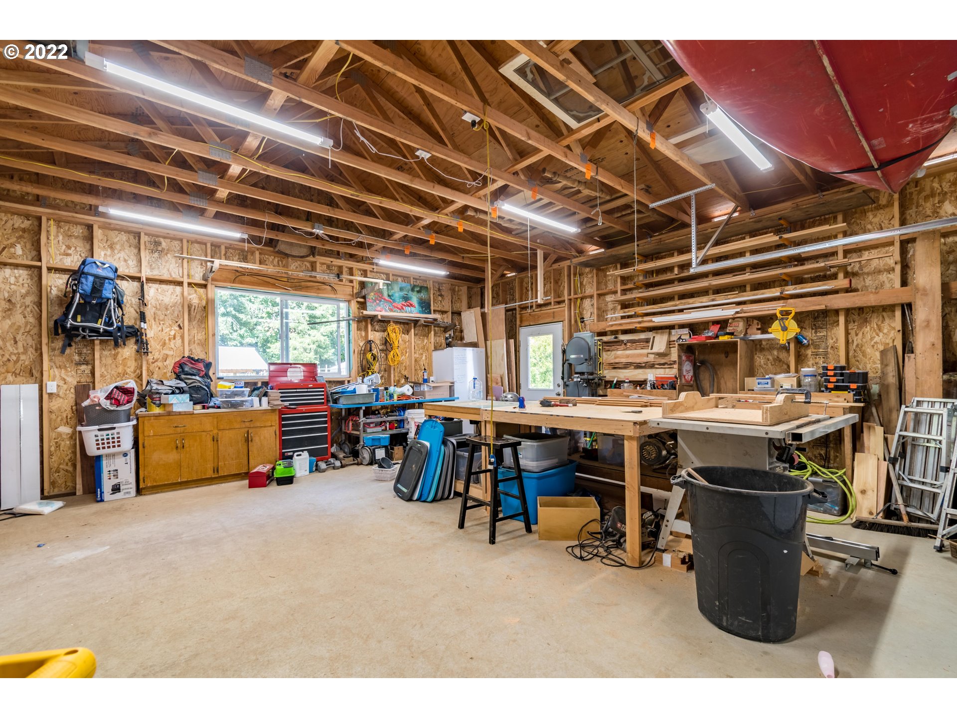 39071 Jasper Lowell Road Fall Creek, OR 97438 - Photo 29 of 30 Gallery Image 29