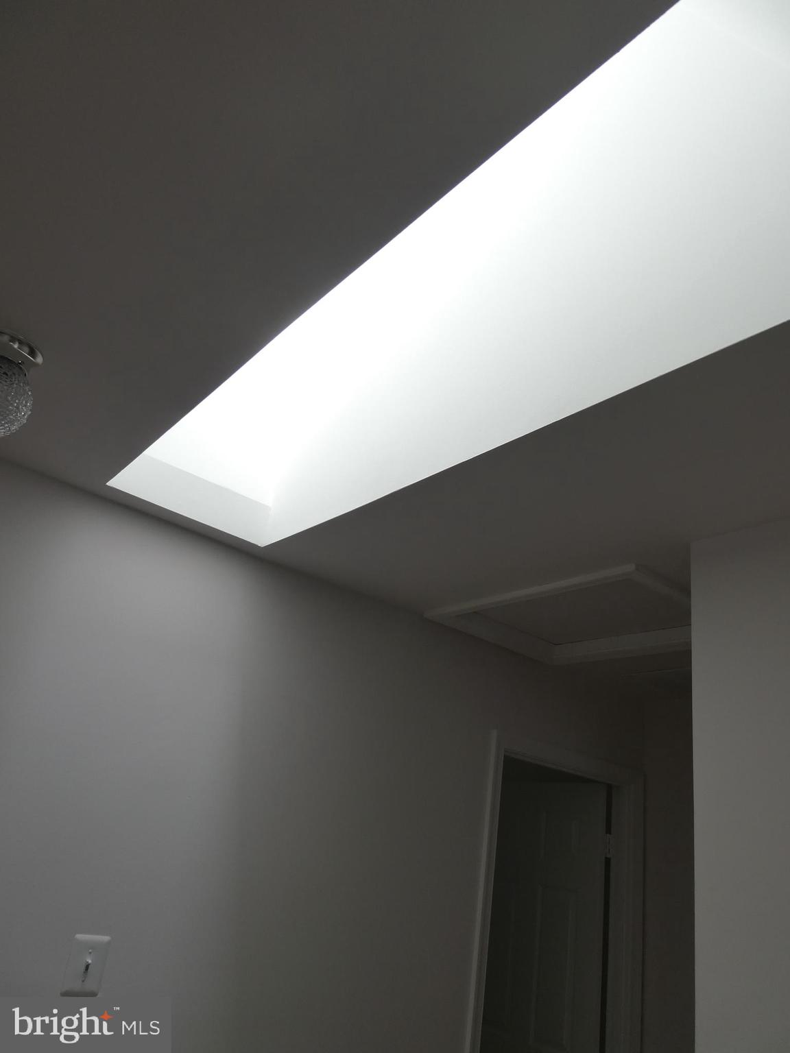 8710 Shadowlake Way Springfield, VA 22153 - Photo 46 of 80 Skylight in Hall