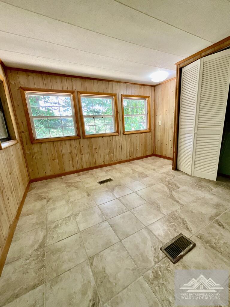 260-266 Periwinkle Road Princeton, WV 24739 - Photo 17 of 31 Gallery Image 17