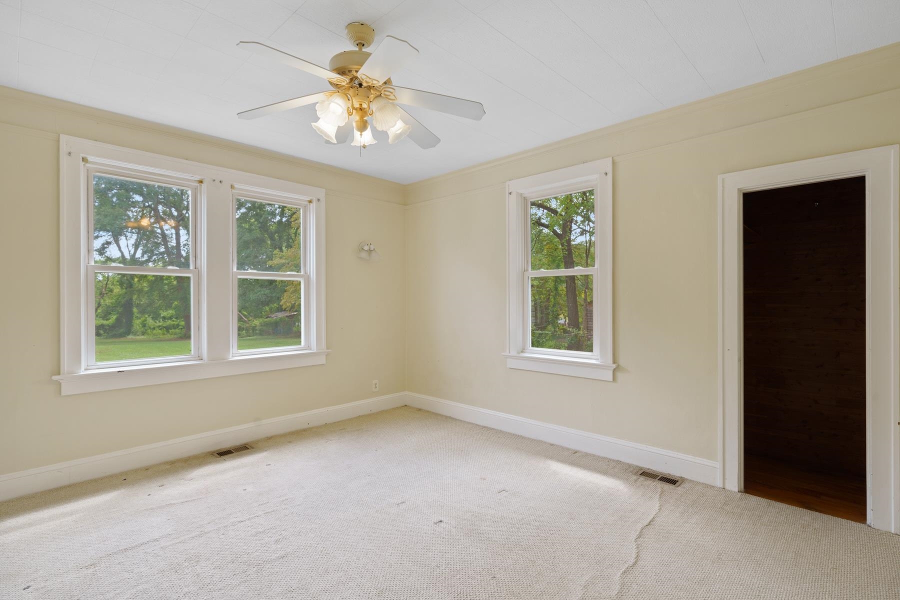 189 East Victoria Road Spartanburg, SC 29301 - Photo 18 of 36 Bedroom