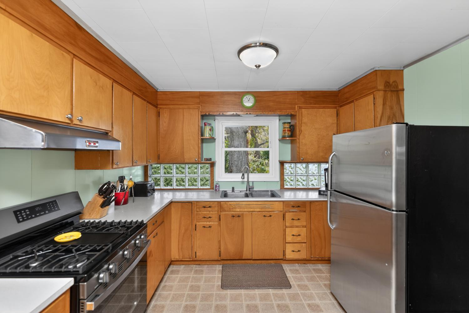 58828 South Burr Oak Road Colon, MI 49040 - Photo 4 of 6 58828 S Burr Oak Rd Colon MI-large-014-0