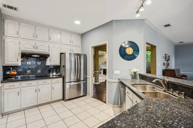 $749,900 | 6313 Thornbranch Drive, Plano, TX 75093