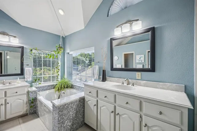 $749,900 | 6313 Thornbranch Drive, Plano, TX 75093