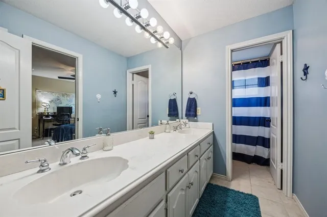 $749,900 | 6313 Thornbranch Drive, Plano, TX 75093