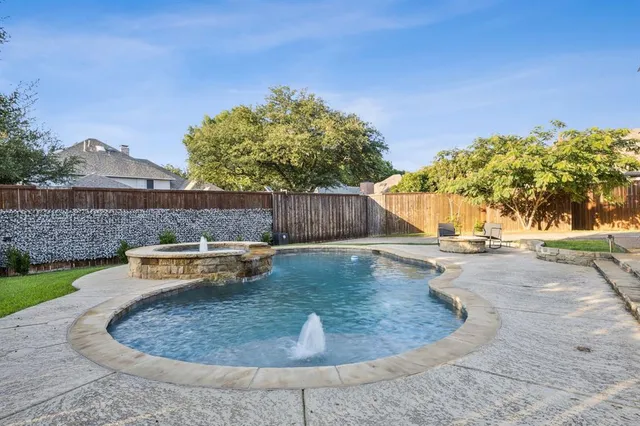 $749,900 | 6313 Thornbranch Drive, Plano, TX 75093