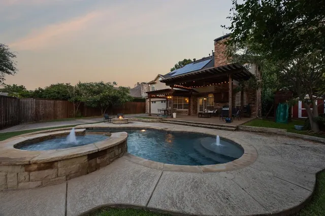 $749,900 | 6313 Thornbranch Drive, Plano, TX 75093