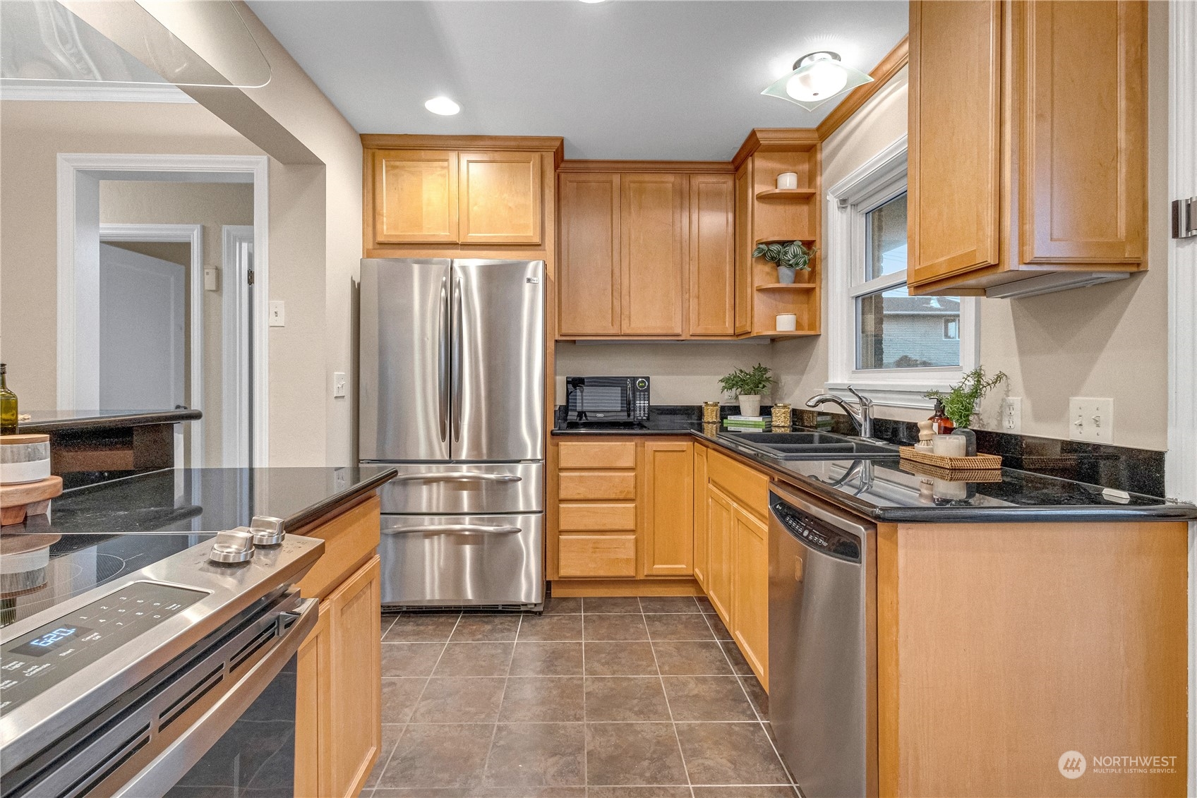 4741 35th Avenue Southwest Seattle, WA 98126 - Photo 12 of 23