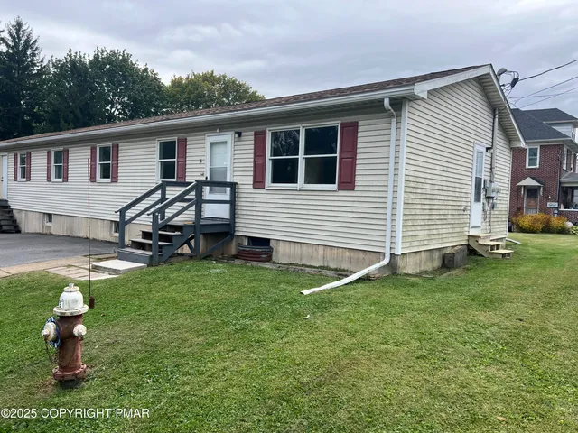 $1,550 | 6 Eley Street, Nazareth, PA 18064