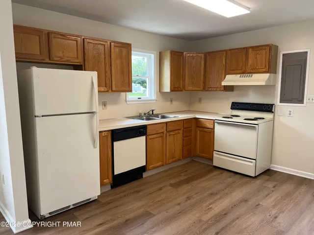 $1,550 | 6 Eley Street, Nazareth, PA 18064