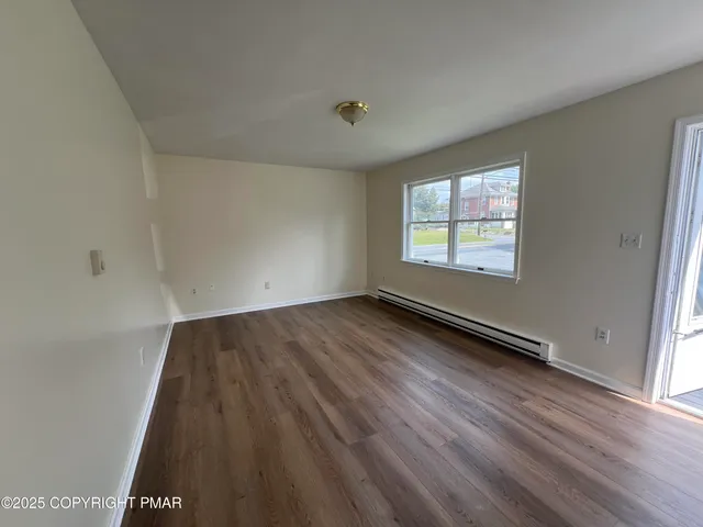 $1,550 | 6 Eley Street, Nazareth, PA 18064